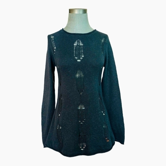 Women’s Sweater YOUNG FABULOUS & BROKEN Long Sleeve Crewneck Cut Out Sweater Top - Picture 2 of 6